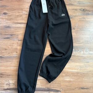 ALO Yoga women black  Sweatpants